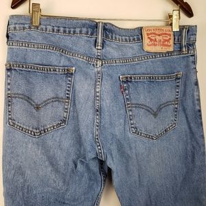 Levi's Women's Light Blue Straight Leg Jeans with Signature Back Pockets